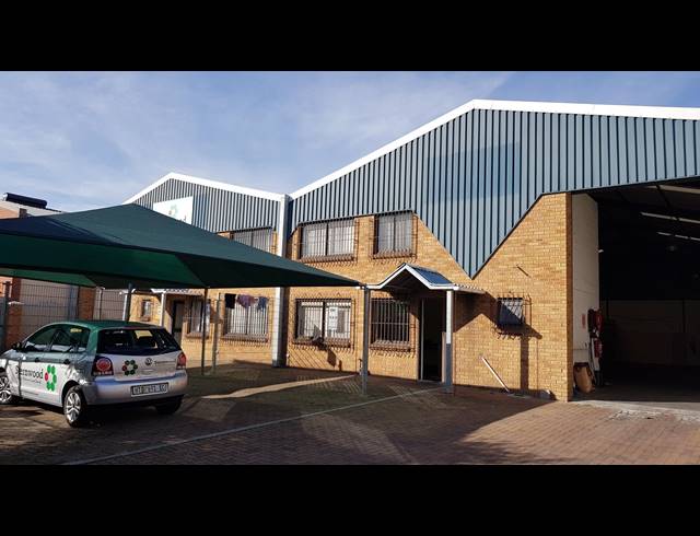 650M² FACTORY TO LET IN SAXENBURG PARK 1
